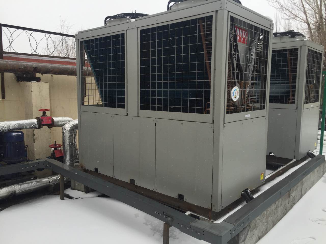 空氣源熱泵主機(jī)220v_額定功率23.4kW的空氣源熱泵 