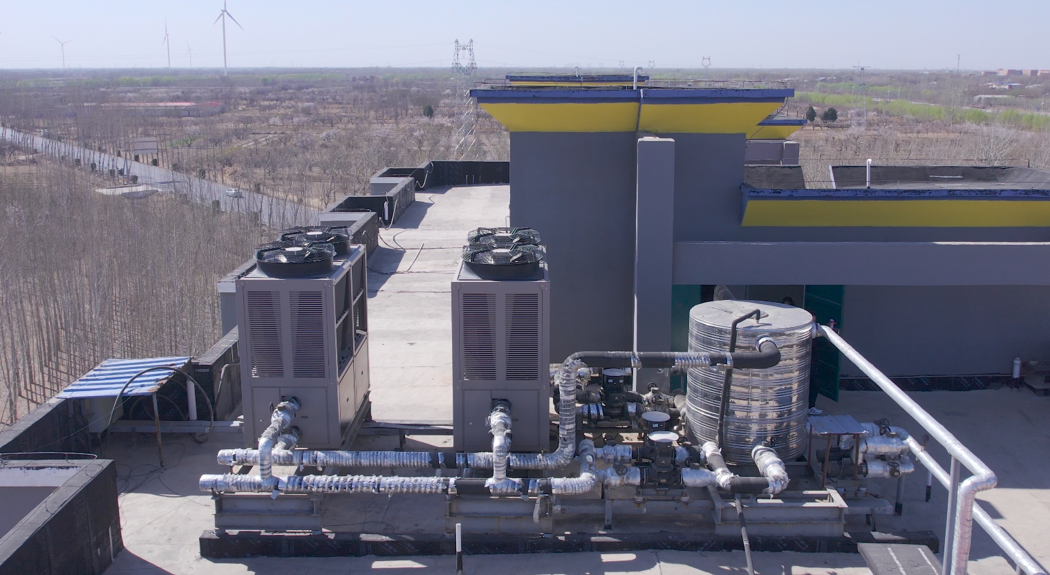 學(xué)校熱水工程：空氣能熱泵的安全性與環(huán)保性分析 