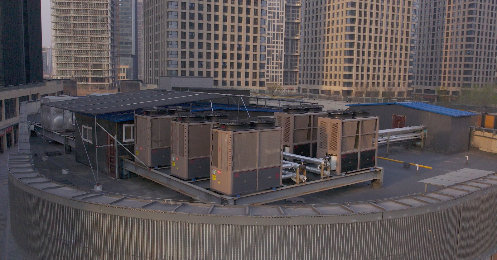 安裝空氣能熱水器需要多大空間 